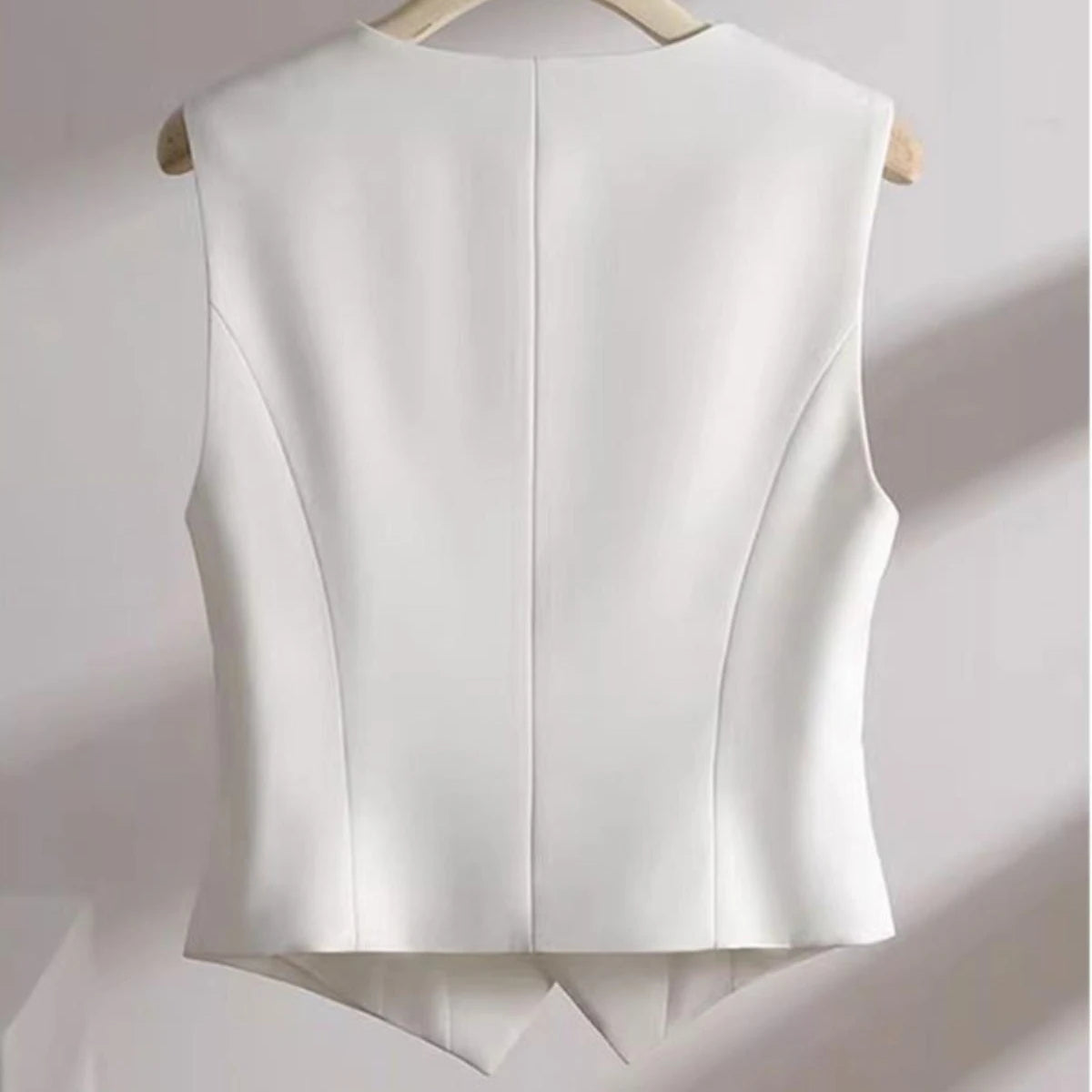 Suit Vests Women Simple Single Breasted V-neck Sleeveless Coats Daily Outwear Aesthetic Korean Style Slim All-match Trendy New